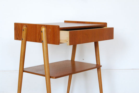 Pair of bedside tables in teak