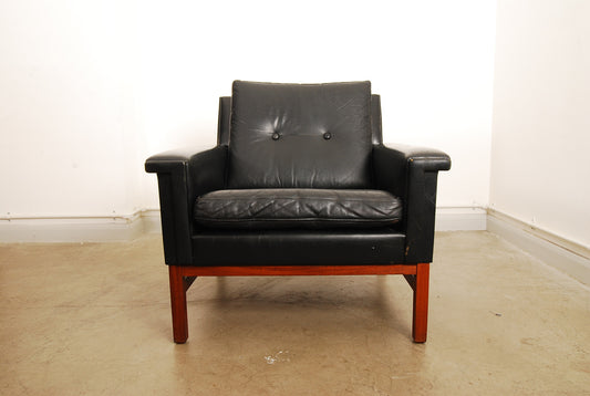 Leather arm chair