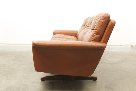 Leather sofa by Frederik Kayser