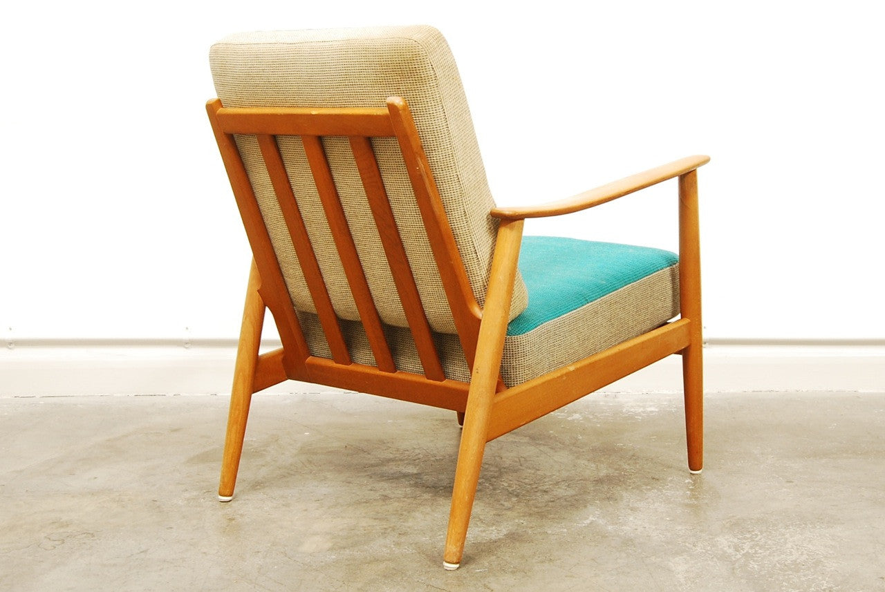 Oak lounge chair