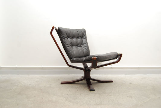 Falcon chair