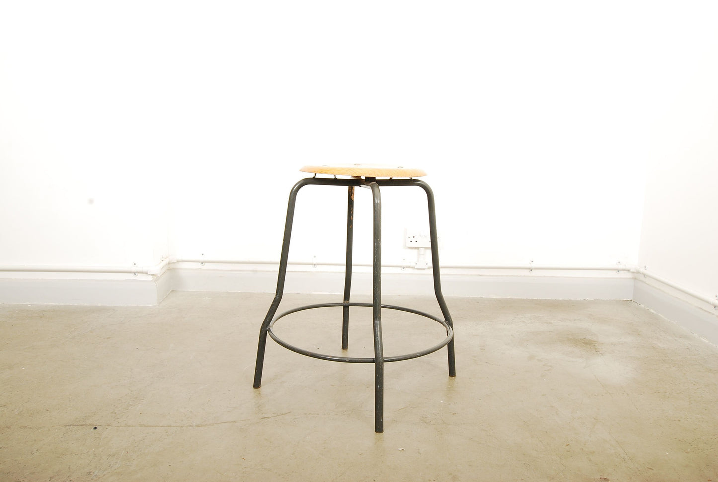 Work stool by MH StaalmÌübler
