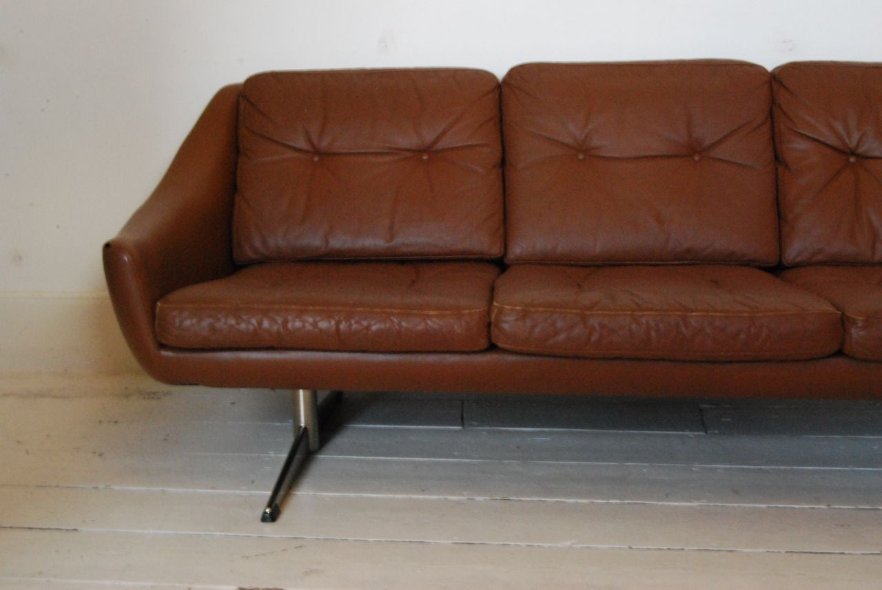 1970s three seat leather sofa in chocolate