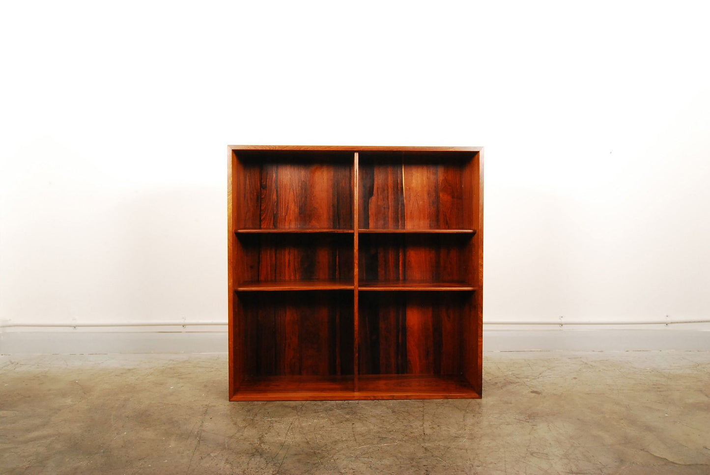 Freestanding rosewood bookshelf