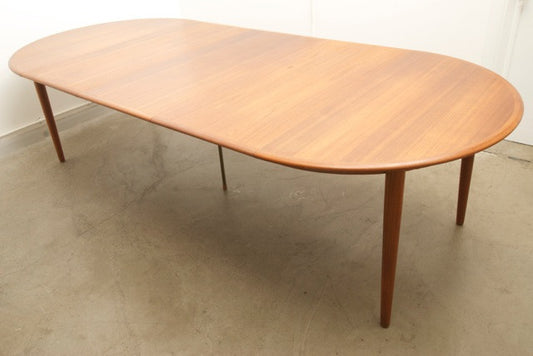 Kai Kristiansen dining table