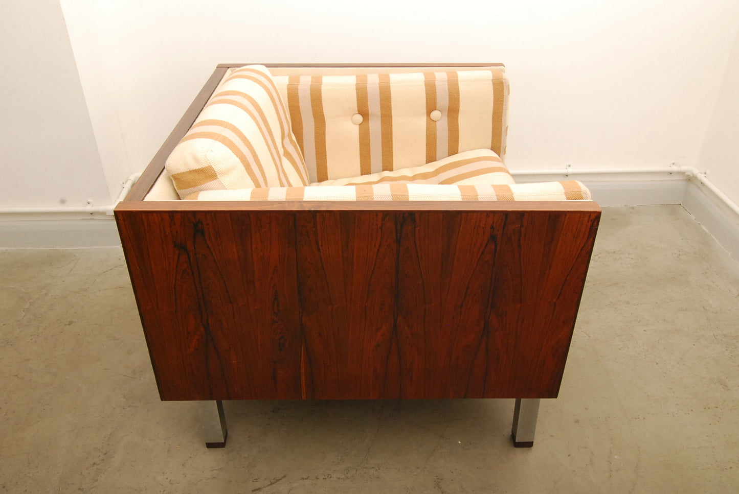 Rosewood lounge chair by Milo Boughman