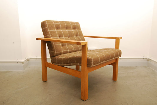 Lounge chair by Ole GjerlÌüv Knudsen