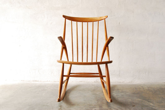 Rocking chair by Illum Wikkelsø