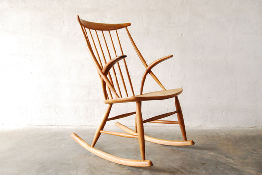 Rocking chair by Illum Wikkelsø
