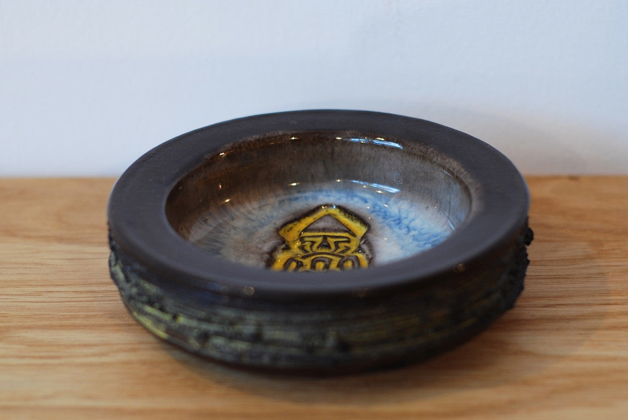 Ceramic bowl by Gilt LAVA