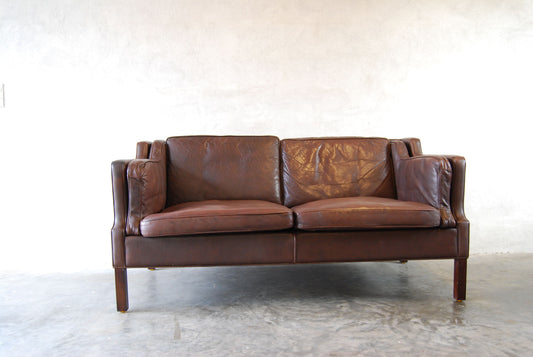 Two seat sofa in style of Mogensen