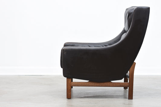 Wing back leather lounger by Erik Jørgensen