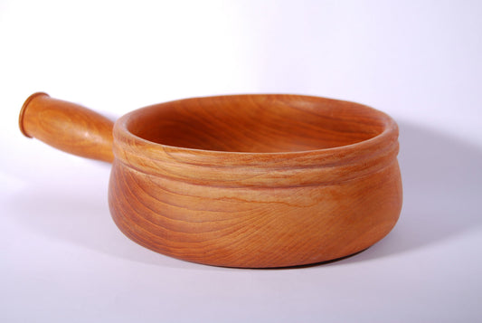 Serving bowl in teak by illum Bolighus