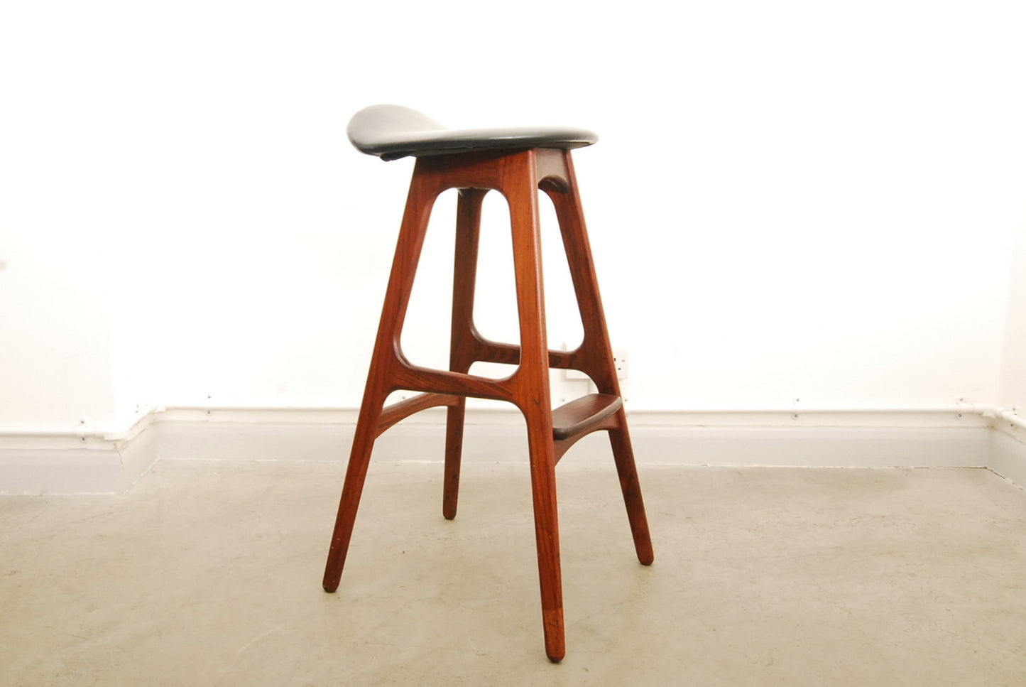 OD-61 rosewood bar stool by Erik Buch