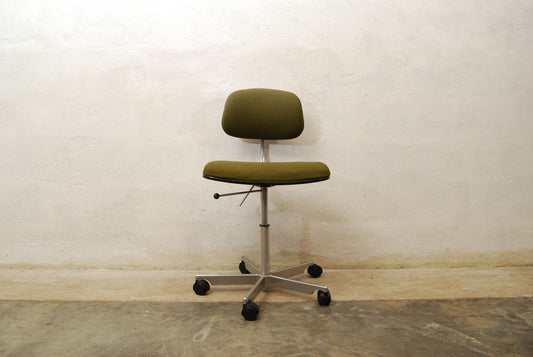 Desk chair by KEVI