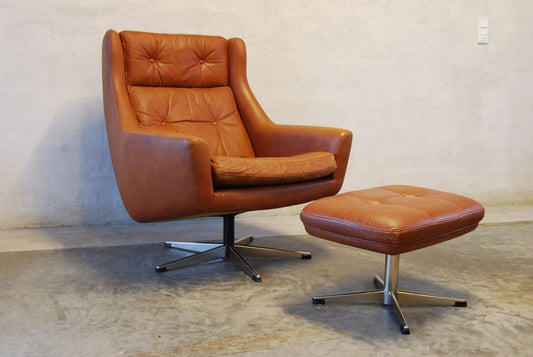 Swivel lounge chair with footstool