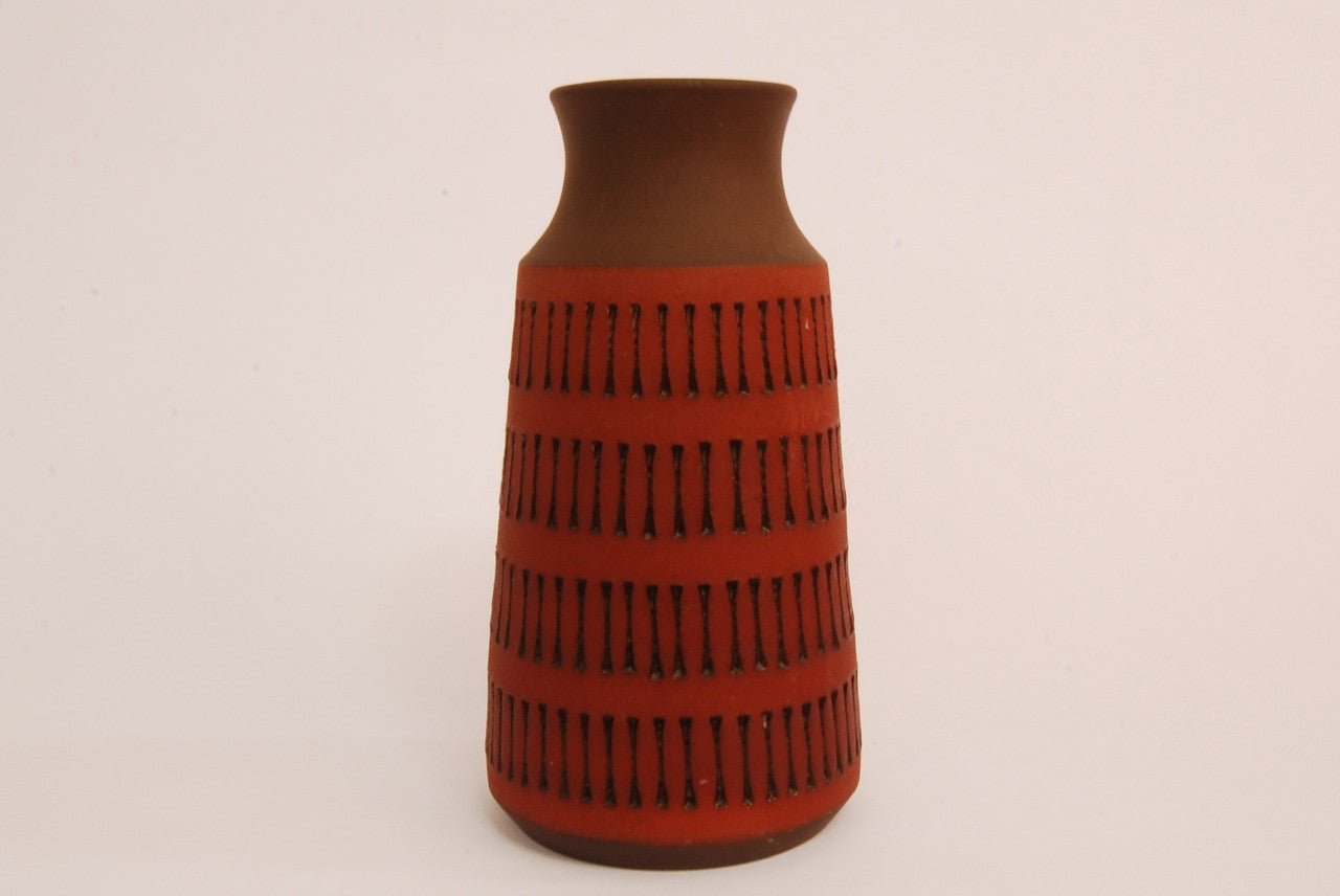 Stoneware vase by Tomas Anagrius