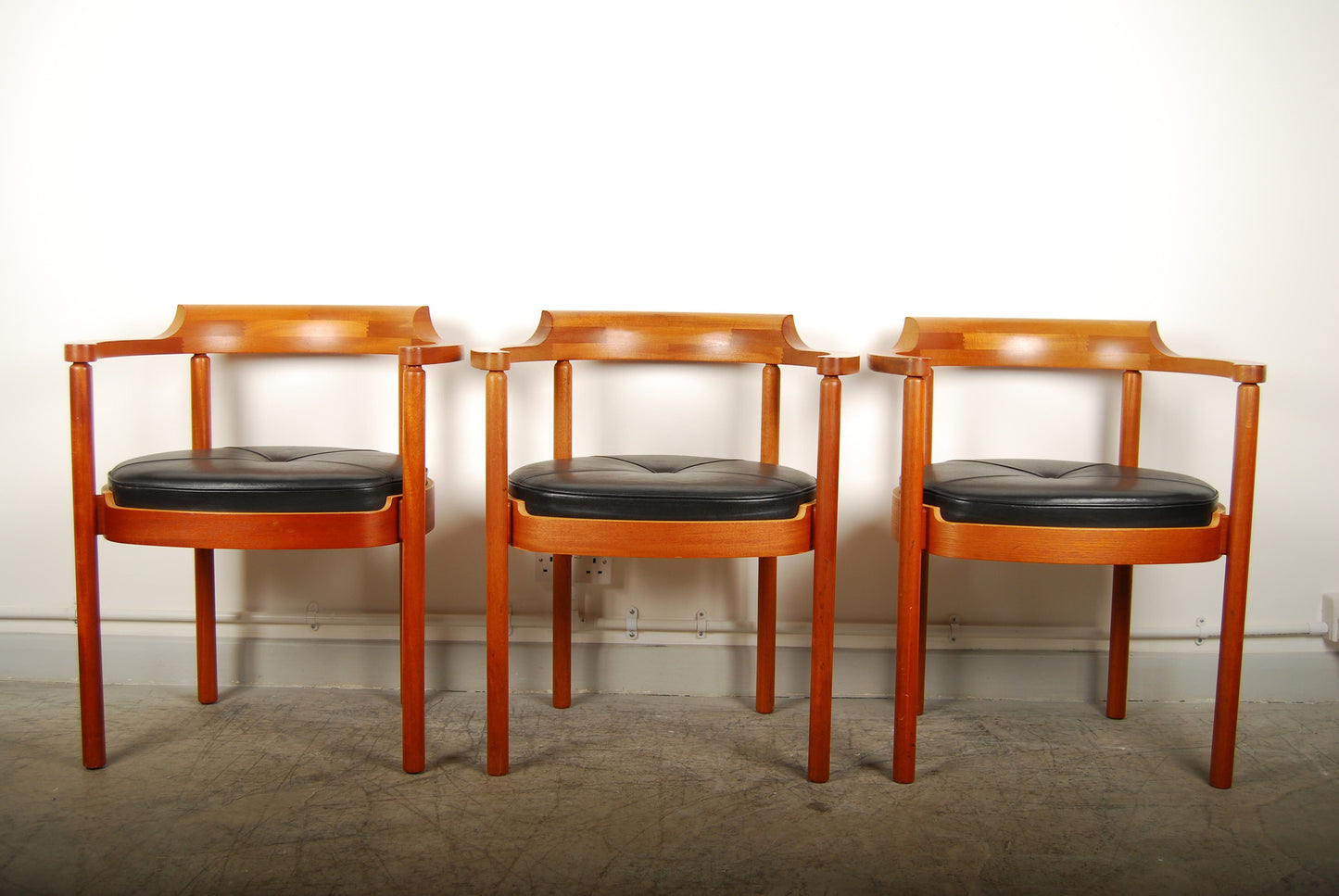 M40 dining chair by Henning Jensen & Torben Valeur