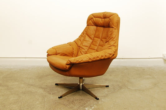 Bucket chair by H.W. Klein