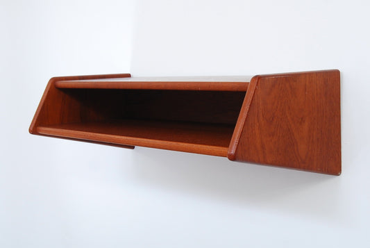 Shelf by Aksel Kjersgaard