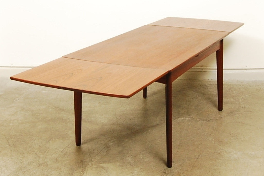 Rectangular dining table