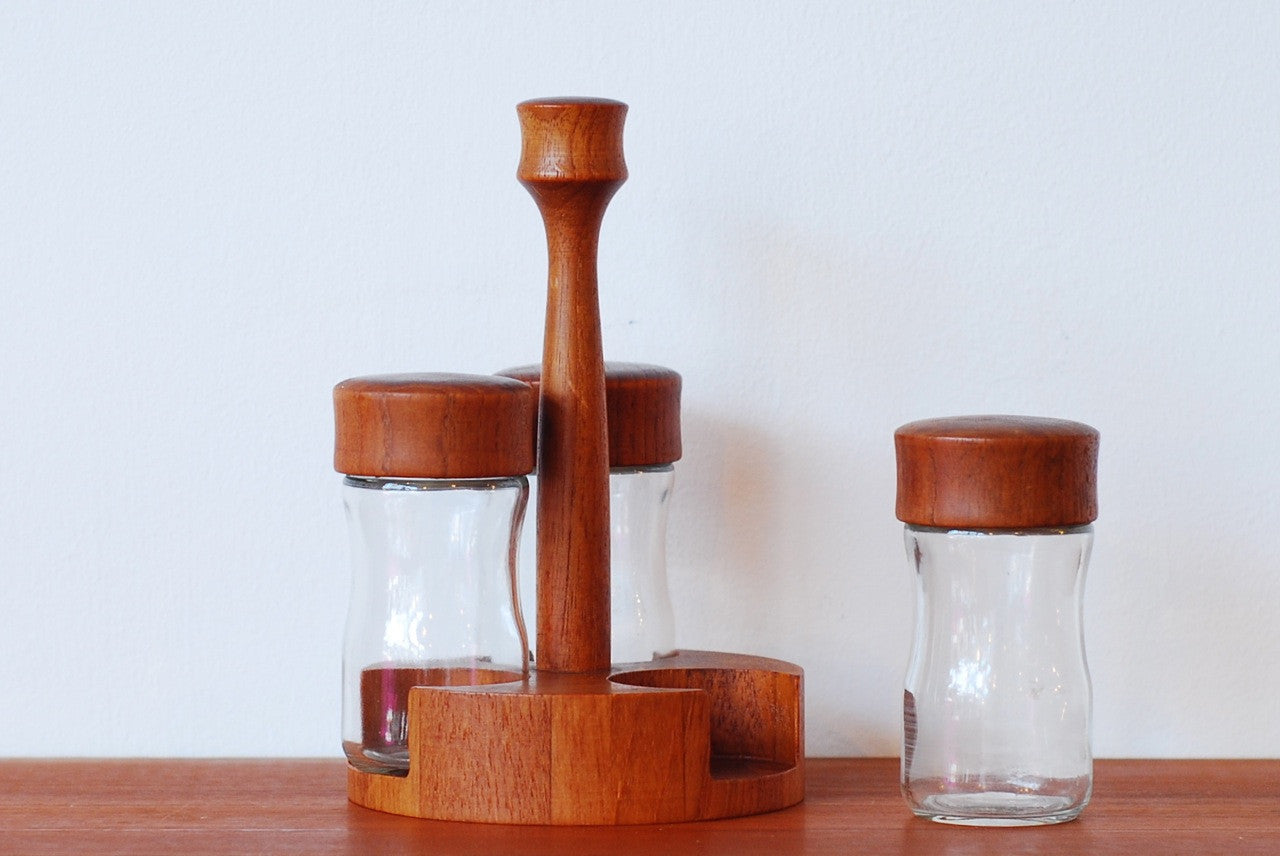 Salt and pepper set by Digsmed