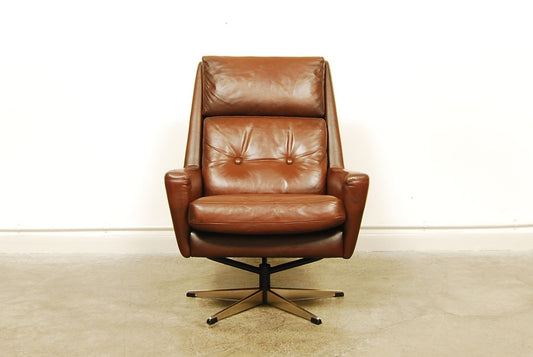 High back chocolate brown lounger