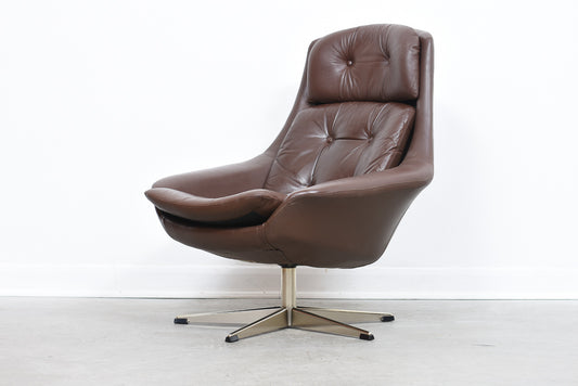 Leather swivel chair by H.W Klein