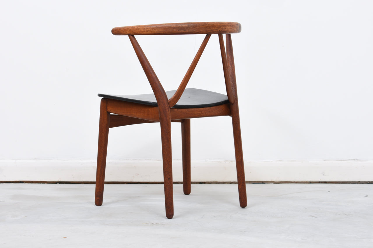 Six available: Model 225 dining chair by Henning Kjærnulf