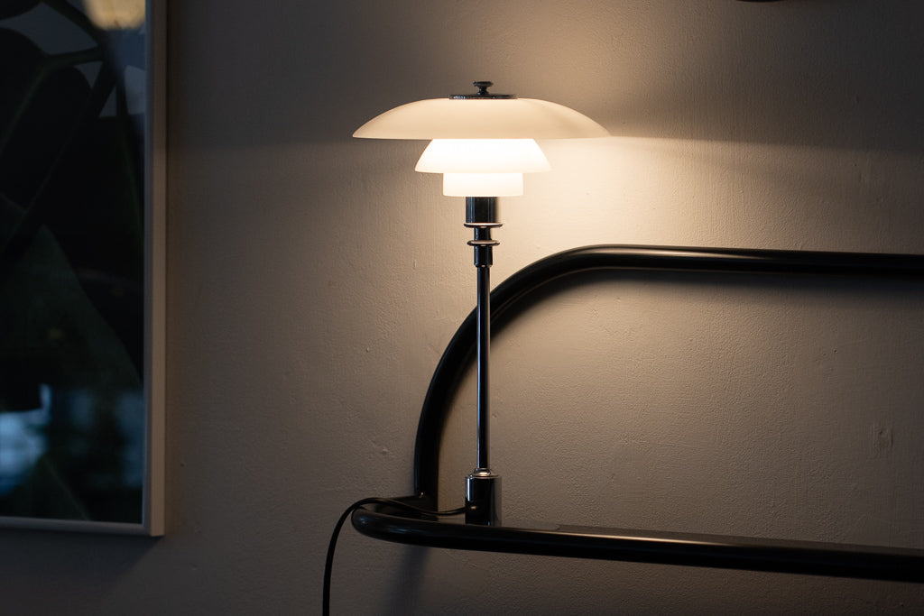 PH 2/1 table lamp by Louis Poulsen