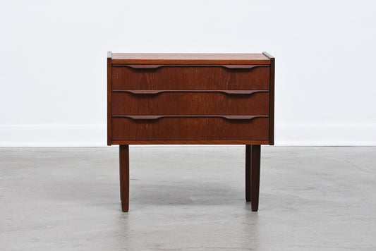 Short chest of three drawers in teak