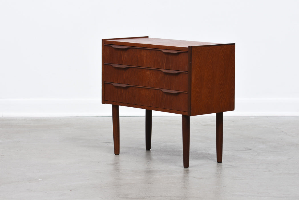 Short chest of three drawers in teak