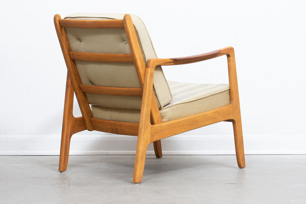 New upholstery included: FD-109 lounge chair in beech