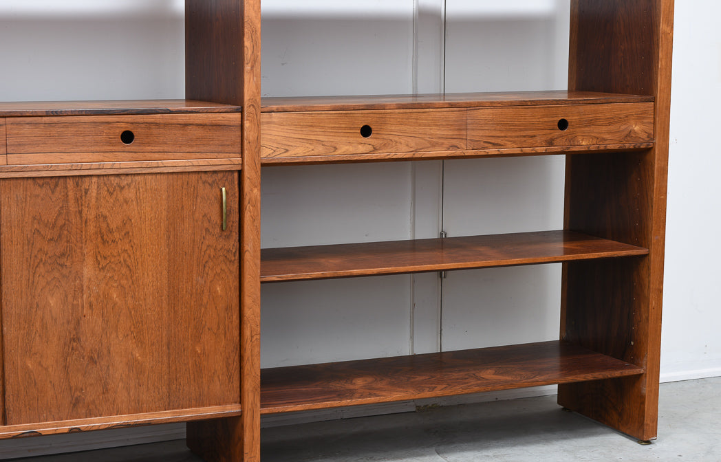 Freestanding shelving system in rosewood