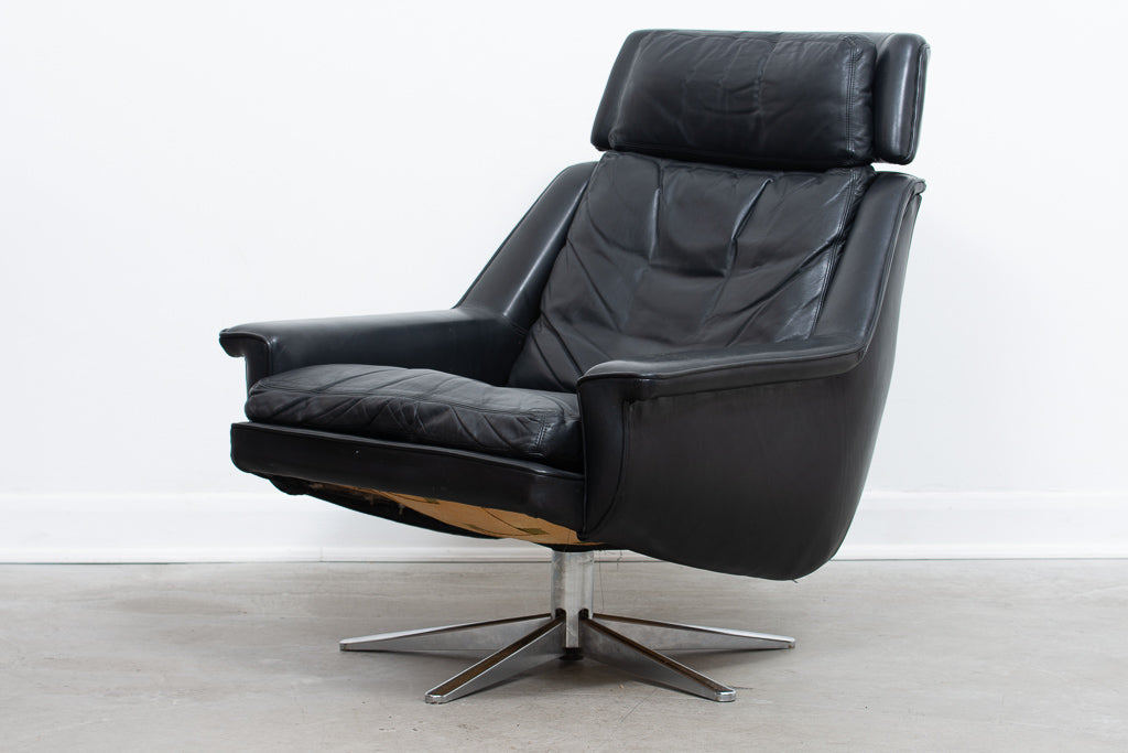 Leather lounger by Werner Langenfeld