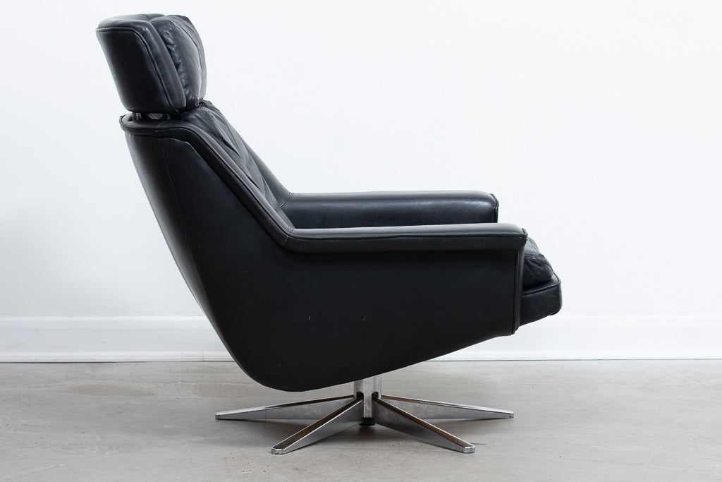 Leather lounger by Werner Langenfeld