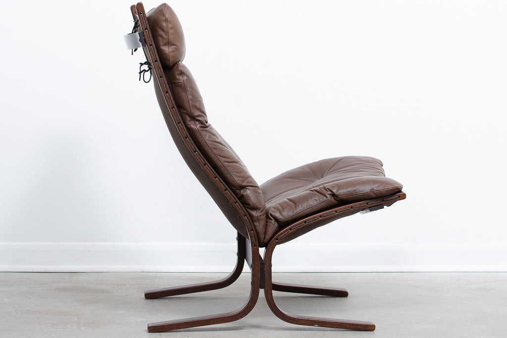 Siesta chair + foot stool by Ingmar Relling