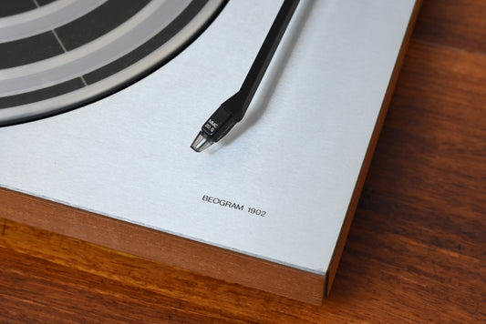 Vintage Beogram 1902 record player by Bang & Olufsen