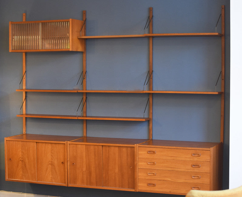 Just in: Modular storage system in teak