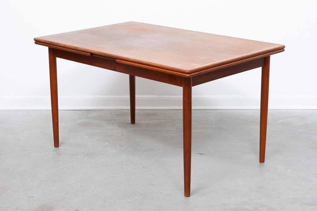 Extending Danish dining table no. 1