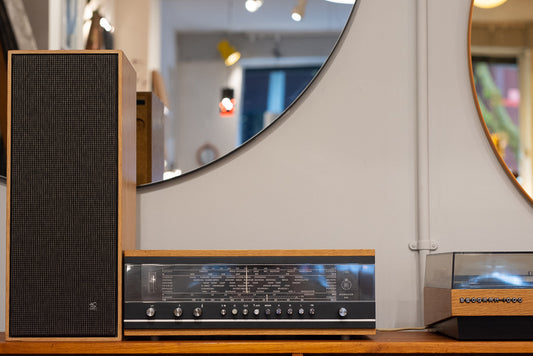 Vintage hifi setup by Bang & Olufsen