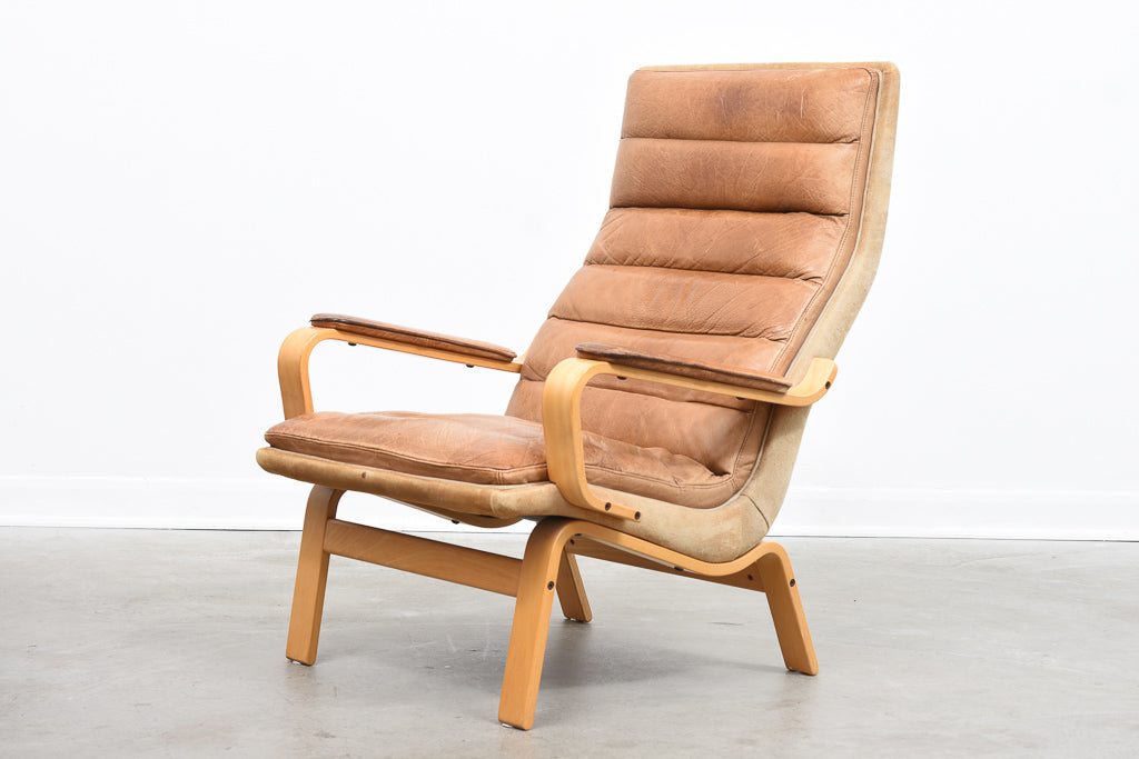1970s beech + leather lounger