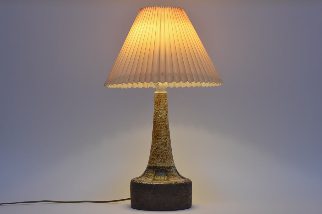 1960s ceramic table lamp with concertina shade