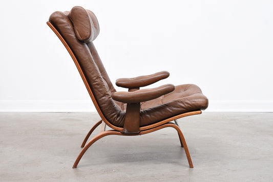 Leather lounger by Göte Möbler