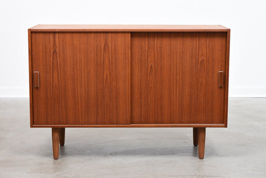 Mid-sized teak sideboard