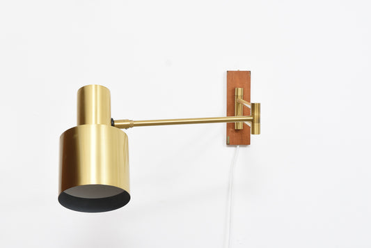 'Horisont' wall light by Jo Hammerborg - Brass