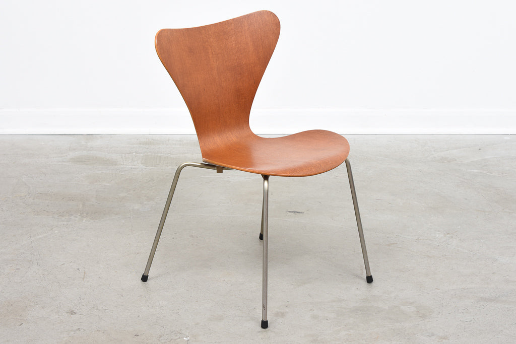 Series 7 chair in teak by Arne Jacobsen