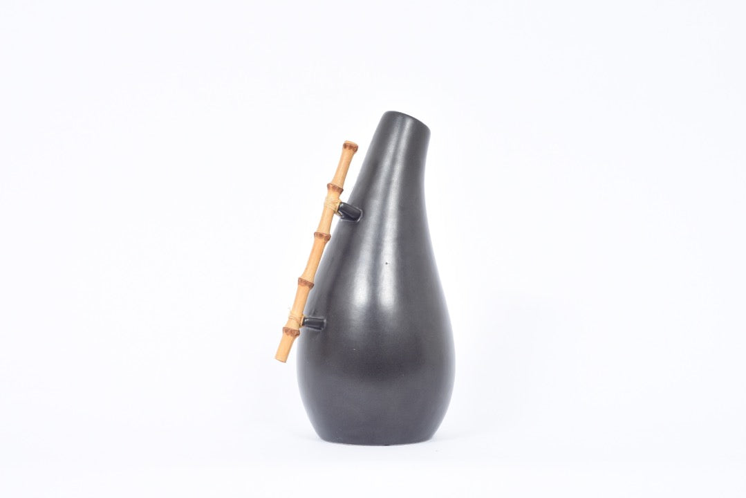 Ceramic pitcher by Ravnild Keramik