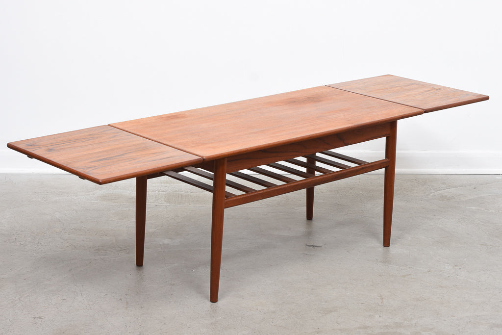 Extending teak coffee table