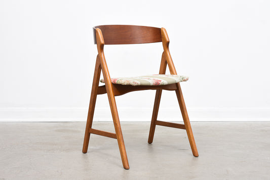 Set of six 1960s dining chairs with teak backs by Henning Kjærnulf